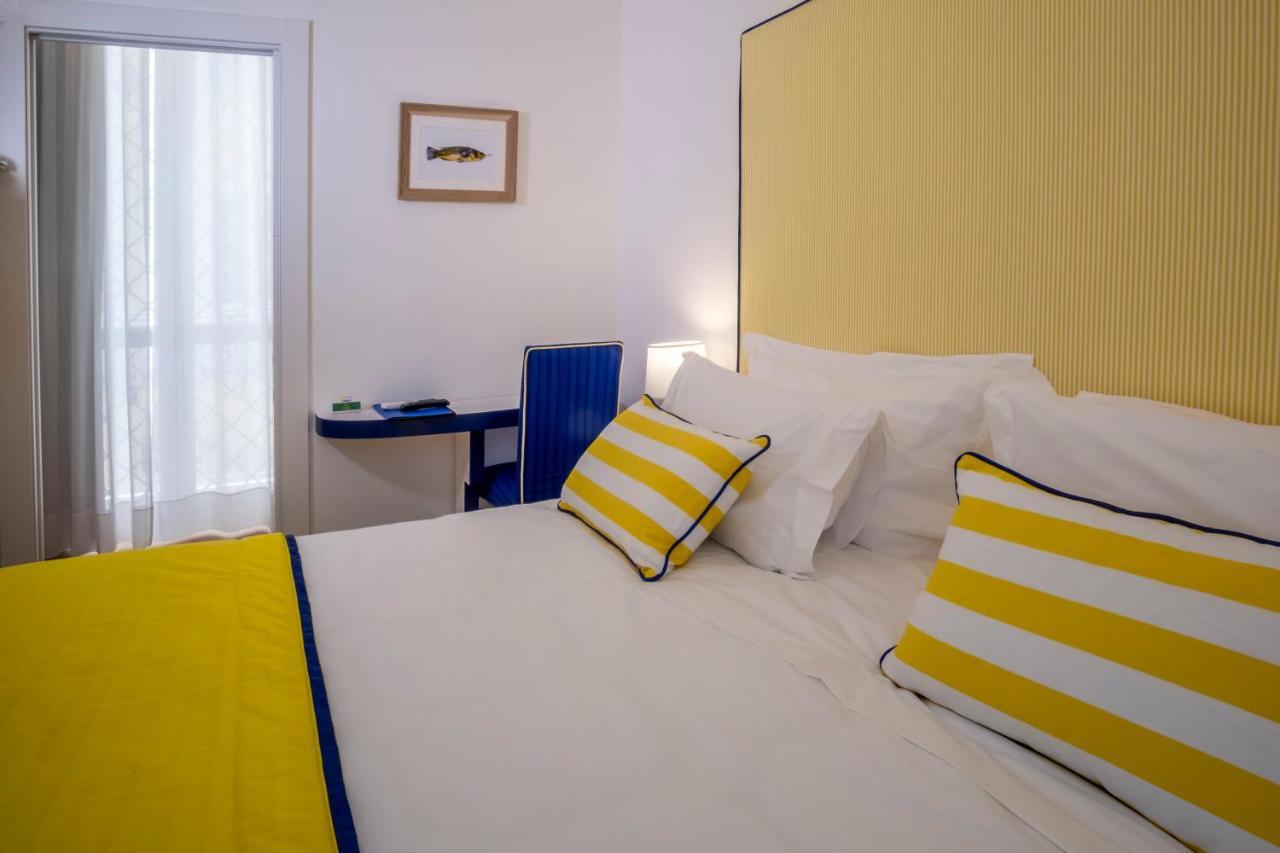 Sea View Luxury Apartment Кастеламаре ди Стабия Екстериор снимка