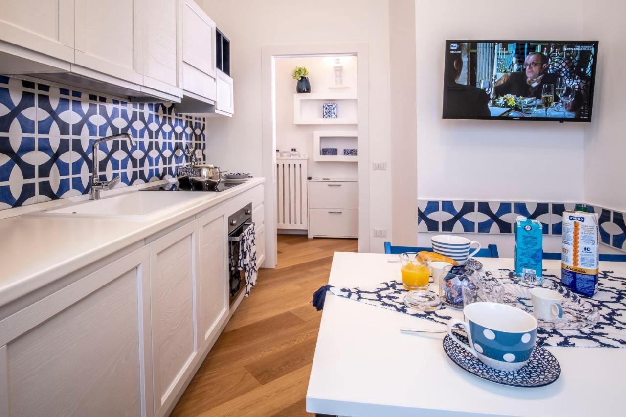 Sea View Luxury Apartment Кастеламаре ди Стабия Екстериор снимка