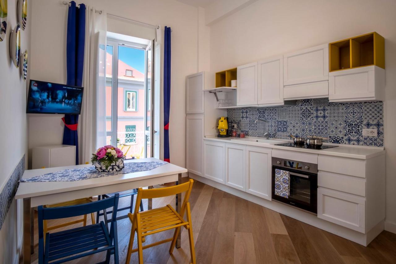 Sea View Luxury Apartment Кастеламаре ди Стабия Екстериор снимка
