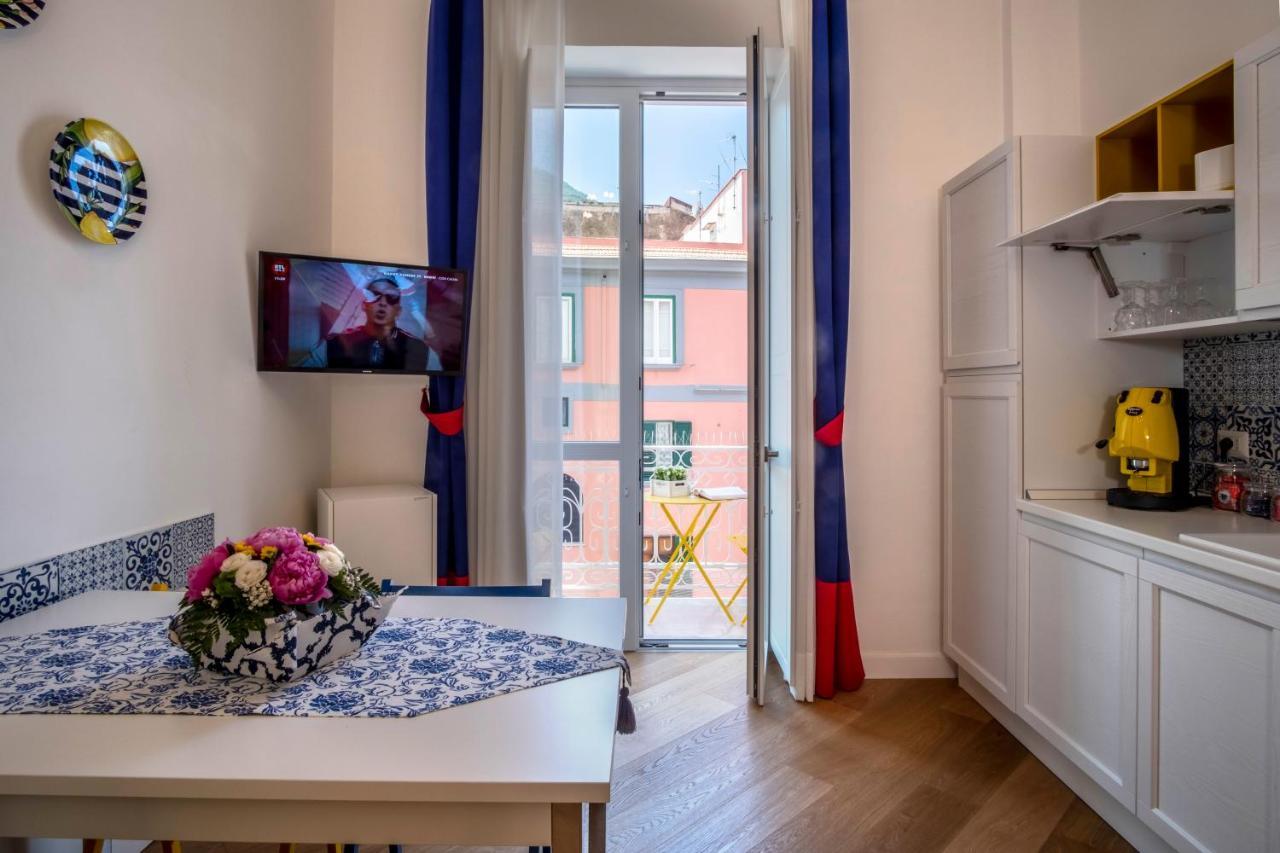 Sea View Luxury Apartment Кастеламаре ди Стабия Екстериор снимка